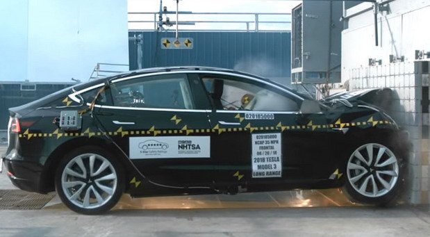 tesla model 3 crash.jpg, 54 KB