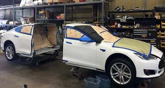 tesla model s limo.jpg, 58 KB