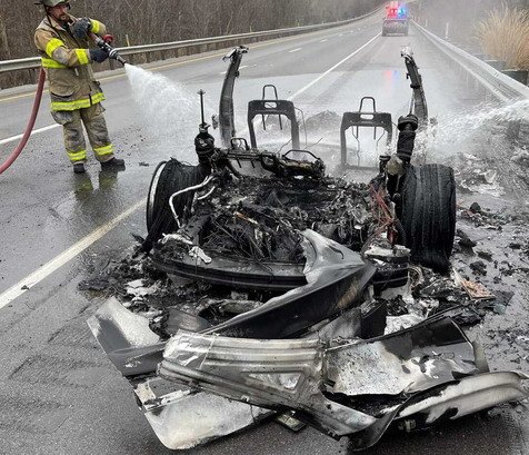 tesla pozar 111.jpg, 89 KB