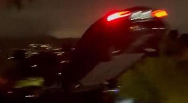 tesla skok.jpg, 25 KB