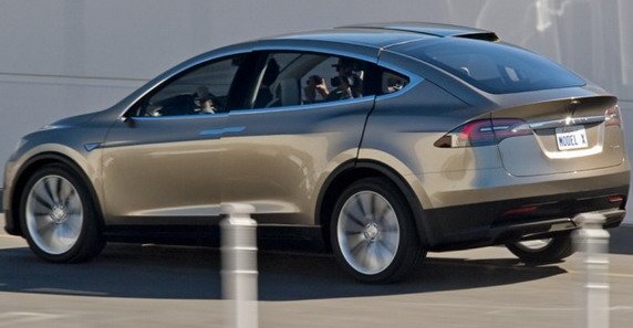 tesla x 70.jpg, 40 KB