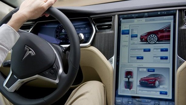tesla-screen.jpg, 61 KB