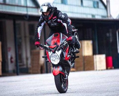 tibo-nog-mv-agusta-2.jpg, 67 KB