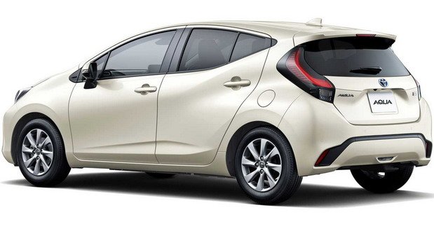 toyota aqua 11111.jpg, 44 KB