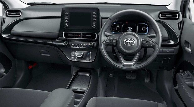 toyota aqua 11111111.jpg, 53 KB