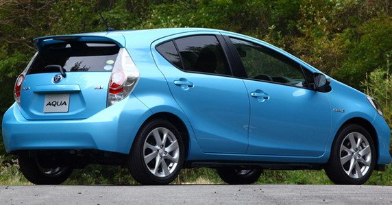 toyota aqua 22.jpg, 73 KB