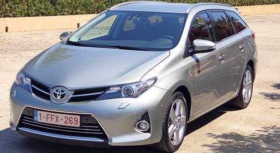 toyota auris ts.jpg, 70 KB