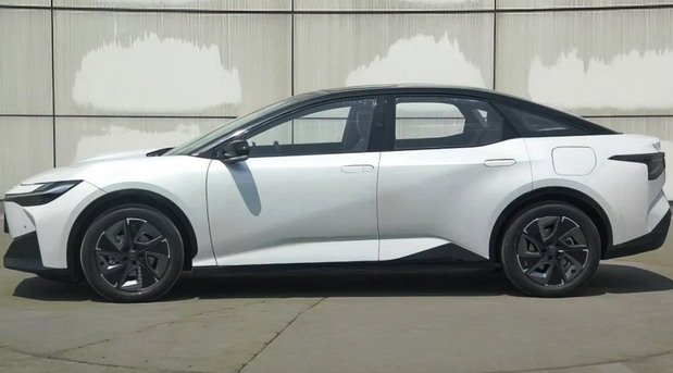 toyota bz3 111.jpg, 45 KB