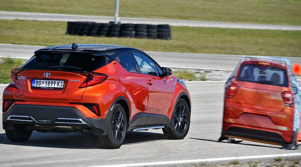 toyota chr 13.jpg, 81 KB