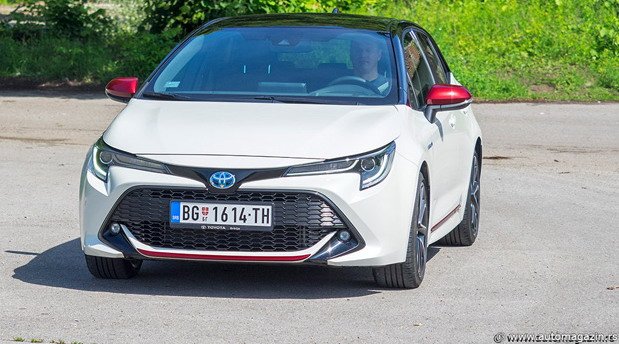 toyota corolla hybrid am.jpg, 79 KB