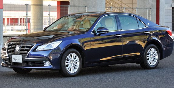 toyota crown 111.jpg, 81 KB