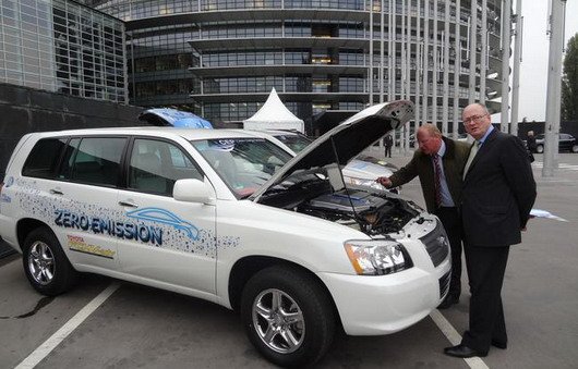 toyota fchev.jpg, 64 KB