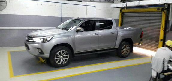 toyota hilux 5555.jpg, 40 KB