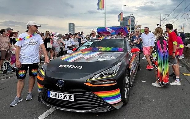 toyota pride.jpg, 96 KB