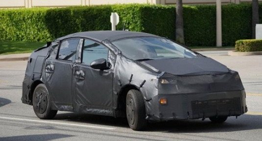 toyota prius 2015.jpg, 43 KB