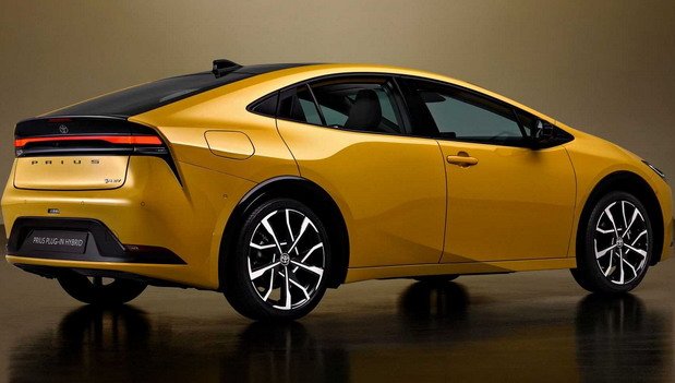 toyota prius 888.jpg, 52 KB
