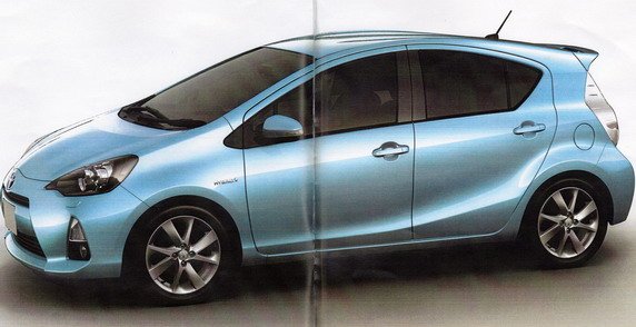 toyota prius c 30.jpg, 48 KB