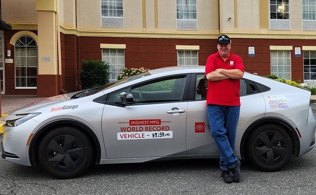 toyota prius e.jpg, 82 KB
