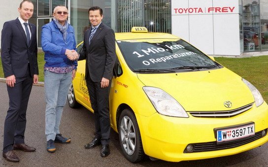 toyota prius taxi.jpg, 65 KB