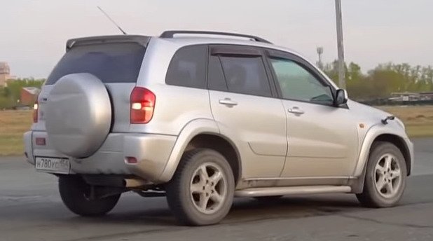 toyota rav4 rikverc.jpg, 38 KB