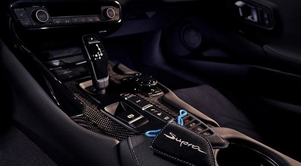 toyota supra 555.jpg, 46 KB