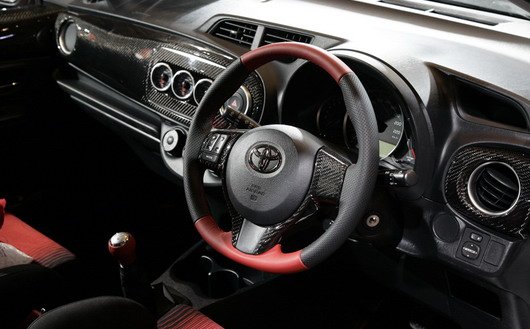 toyota vitz 211.jpg, 61 KB