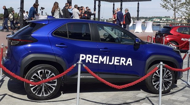 toyota yaris cross 57.jpg, 90 KB