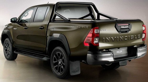 toyota-hilux 2111.jpg, 56 KB