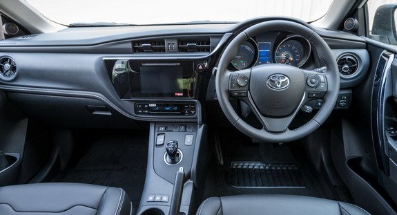 toyota_auris_hybrid.jpg, 52 KB