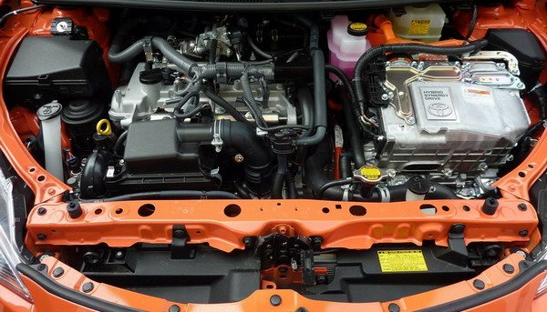 toyota_prius.jpg, 85 KB