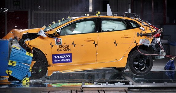 volvo crash 11.jpg, 64 KB
