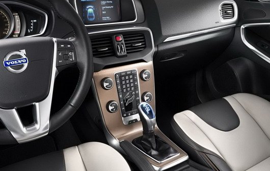 volvo v40 90111.jpg, 50 KB