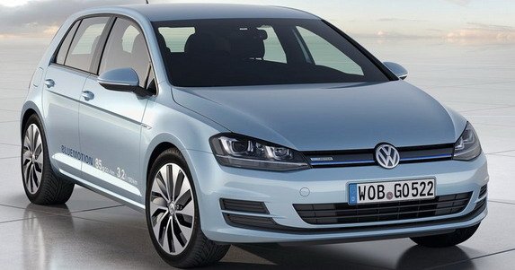 vw golf blue 1.jpg, 49 KB