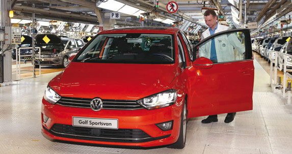 vw golf sportsvan 1m.jpg, 68 KB