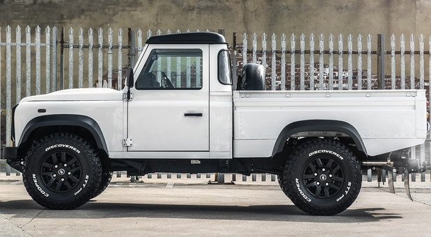 white Defender-3.jpg, 74 KB