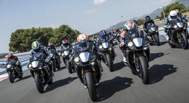 yamaha racing days.jpg, 66 KB