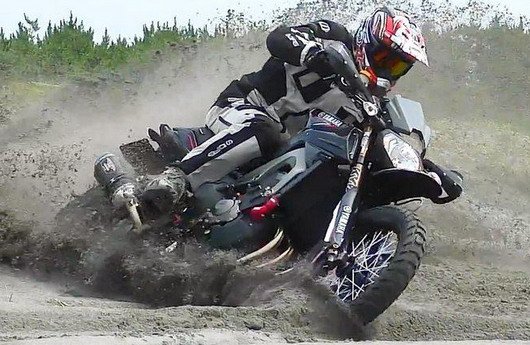 yamaha-mt-fz-10-adventure-tourer-adv-1.jpg, 79 KB