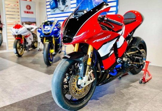 yamaha-r9m-1.jpg, 77 KB