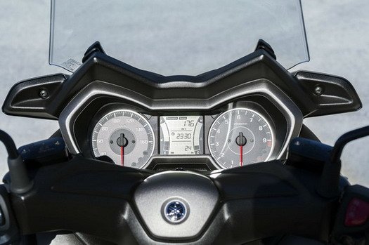 yamaha-x-max-300-skuter-6.jpg, 46 KB