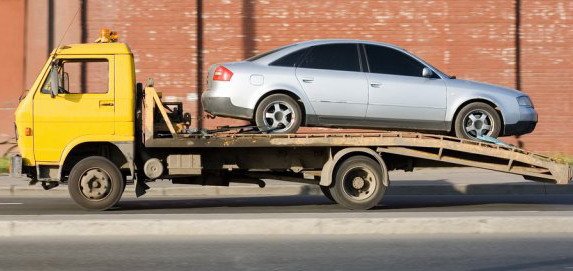 zaplena-automobila-uz-pomoc-fejsa-i-tvitera.jpg, 50 KB