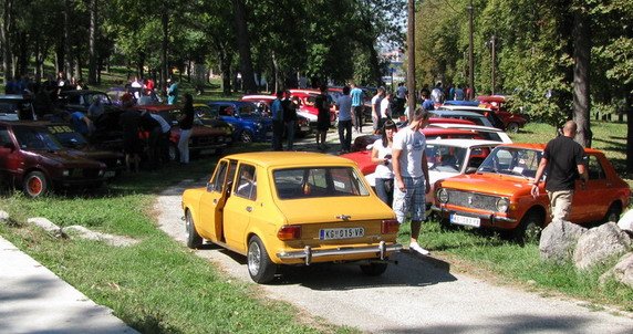 zastava 3911.jpg, 100 KB