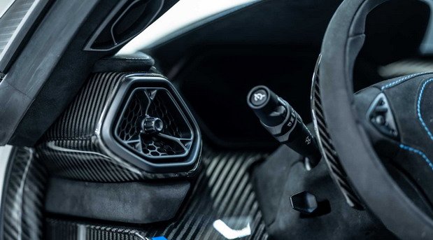 zenvo-tsr-s 1111.jpg, 55 KB