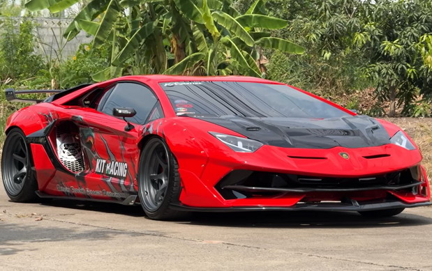 Lamborghini replika