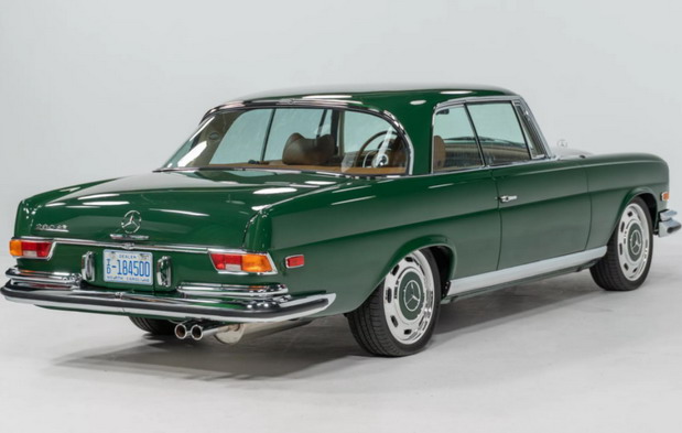 Retro Desings Mercedes-Benz 280SE 