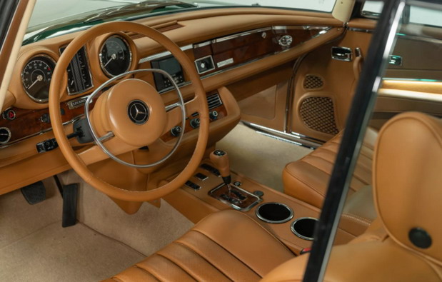 Retro Desings Mercedes-Benz 280SE 