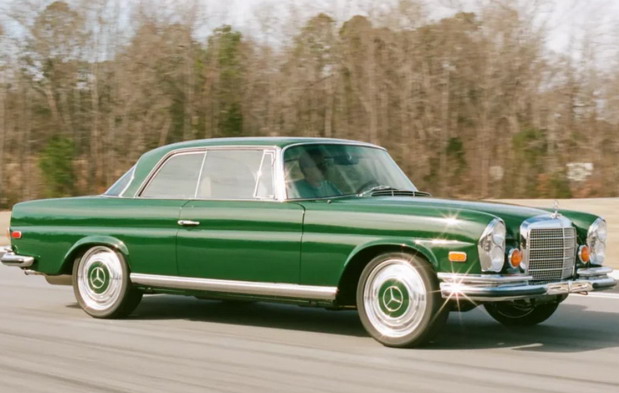 Retro Desings Mercedes-Benz 280SE 