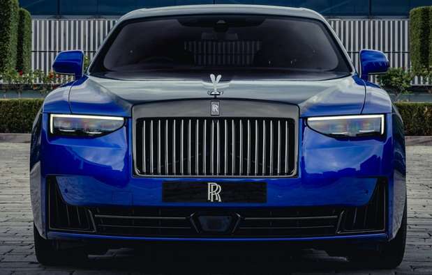 Rolls-Royce Black Badge Ghost Gamer