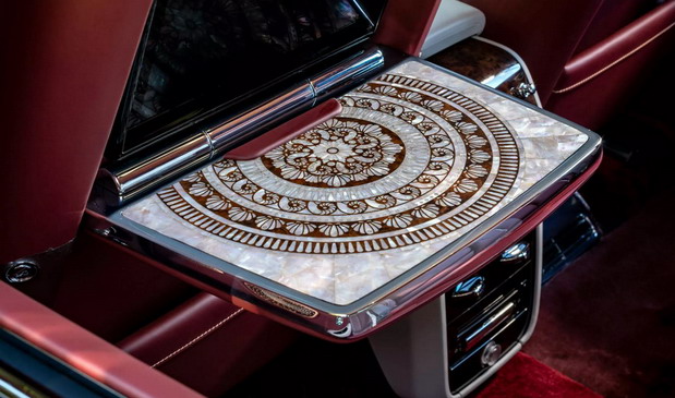 Rolls-Royce The Pearl Cullinan Rolls-Royce The Pearl Cullinan