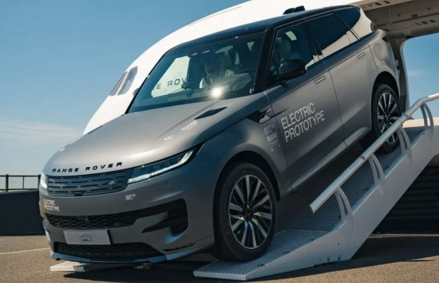 Range Rover Sport Electric