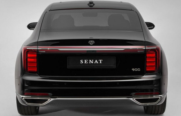 Senat 900